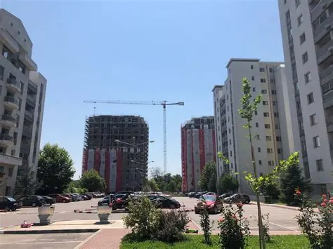 Seven Hills – Westpark – Ansamblu 1.440 apartamente, Militari