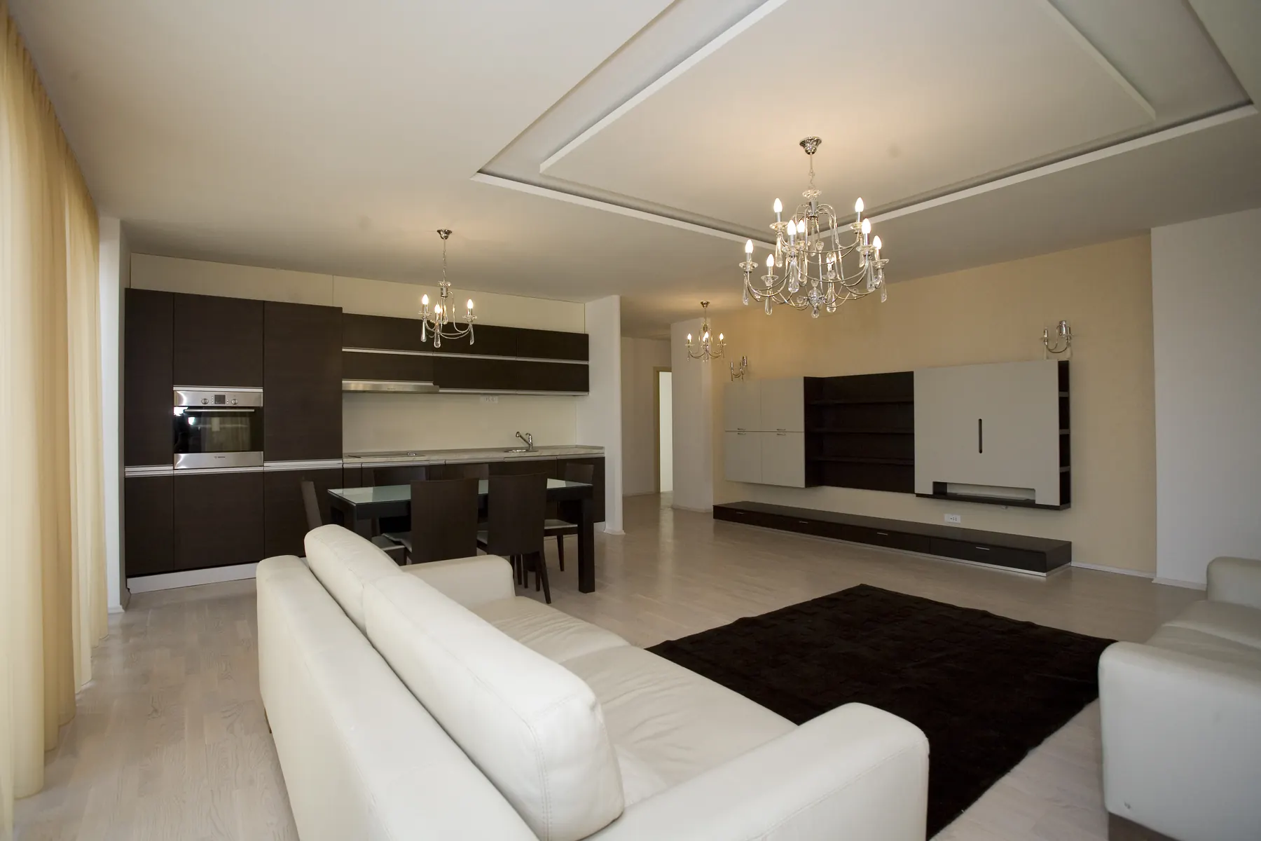 B28 – Ansamblu 28 apartamente, club, piscină